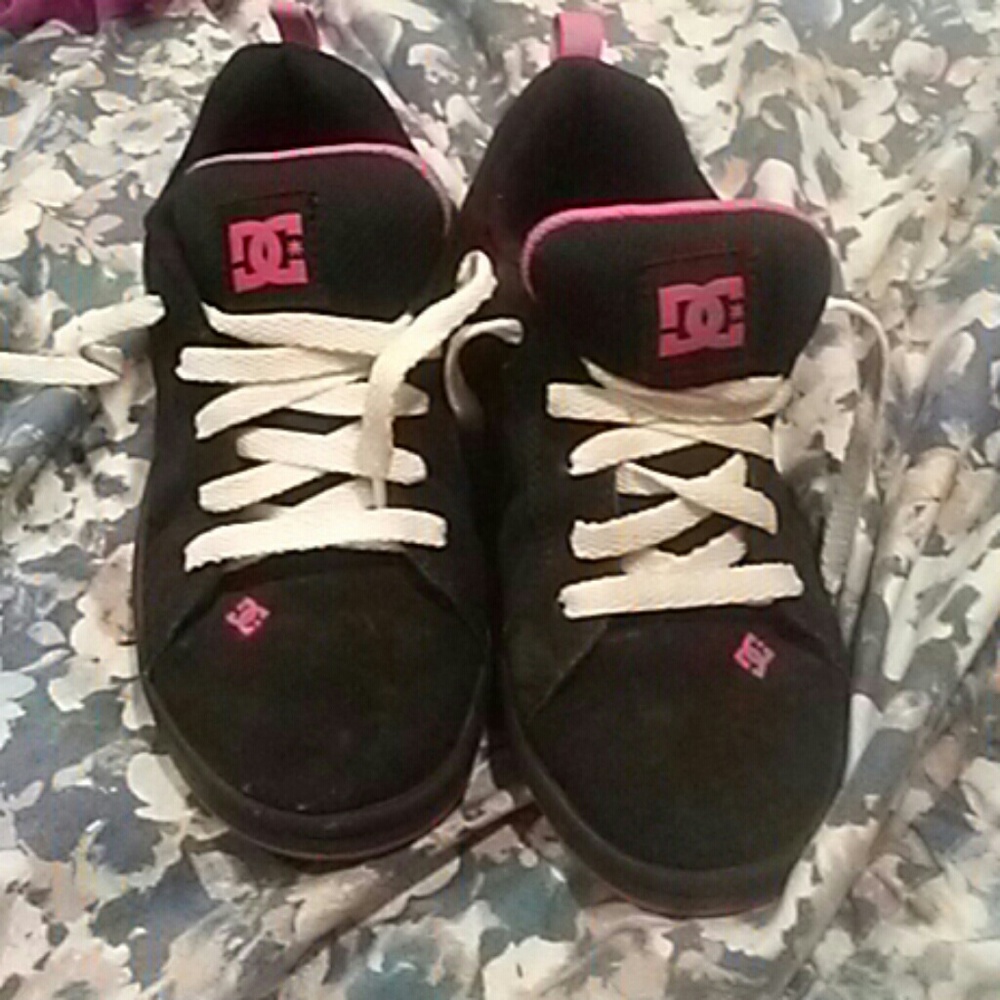 Shoe